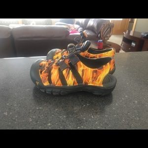 Keen shoes